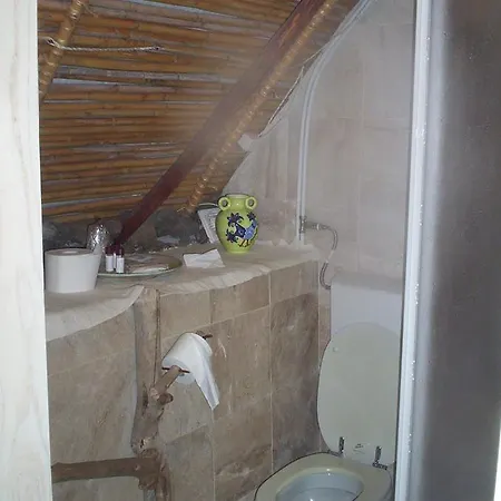 Hotell Ovile Juanne Loddo