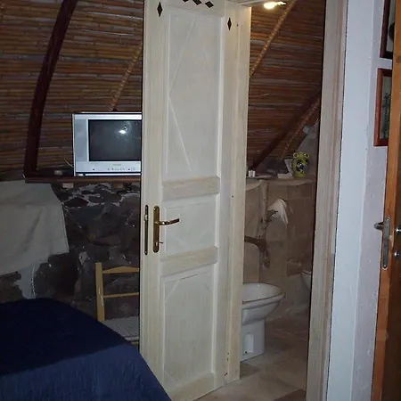 Ovile Juanne Loddo أروسييْ