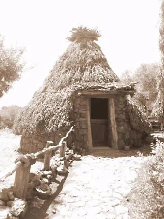 Ovile Juanne Loddo فندق 3*